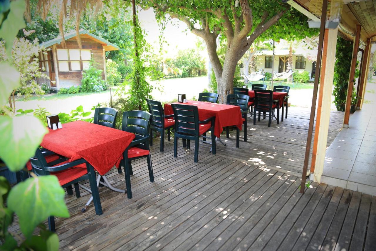 Tunays Pansiyon Bed & Breakfast Cirali Exterior photo