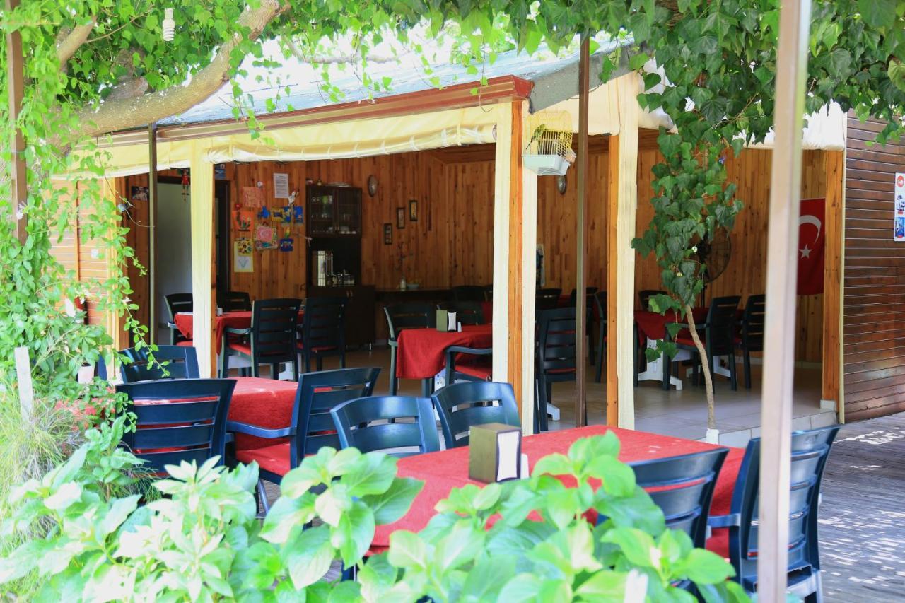 Tunays Pansiyon Bed & Breakfast Cirali Exterior photo