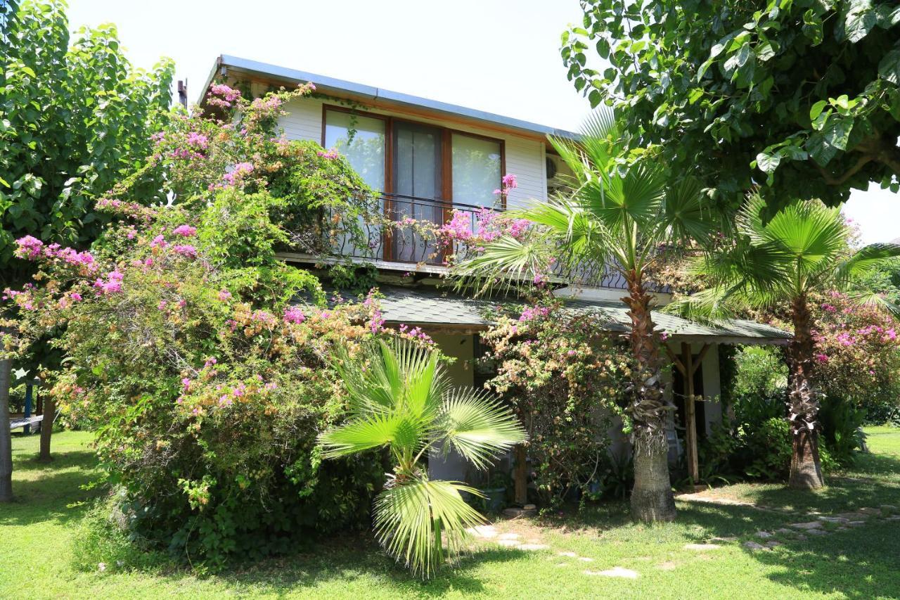Tunays Pansiyon Bed & Breakfast Cirali Exterior photo