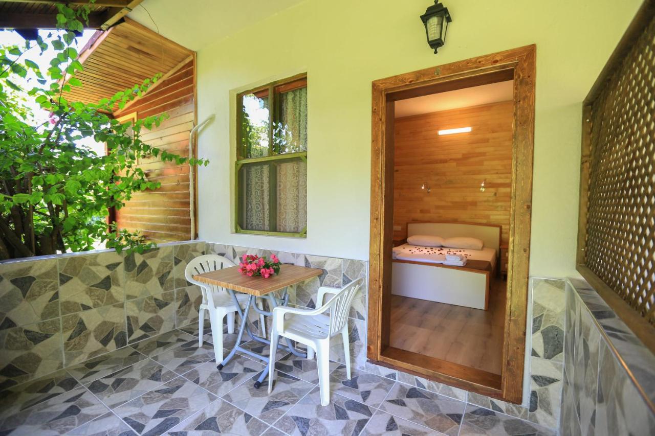 Tunays Pansiyon Bed & Breakfast Cirali Exterior photo