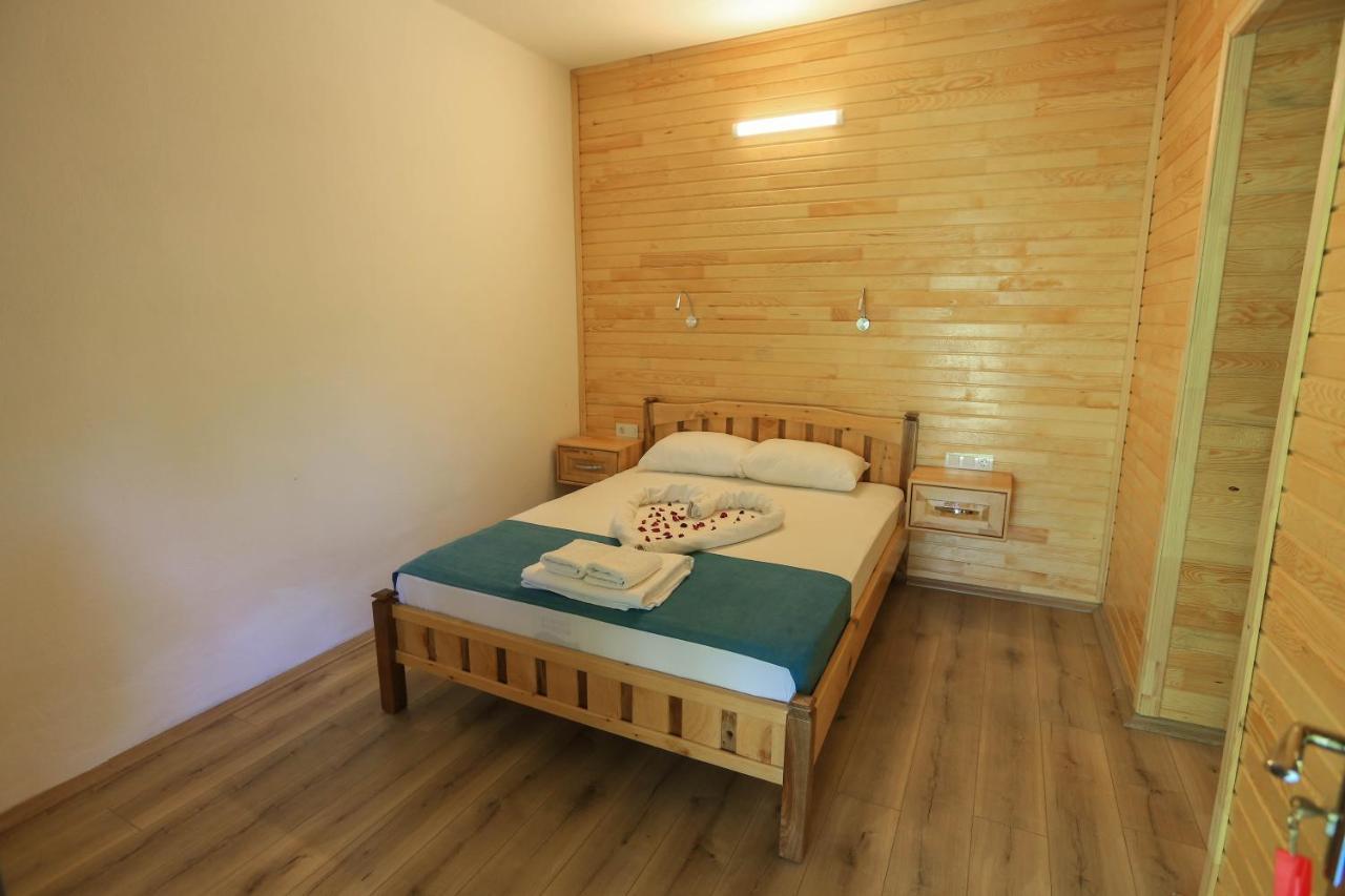Tunays Pansiyon Bed & Breakfast Cirali Exterior photo