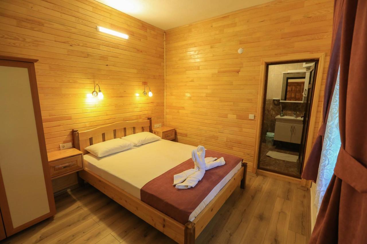 Tunays Pansiyon Bed & Breakfast Cirali Exterior photo