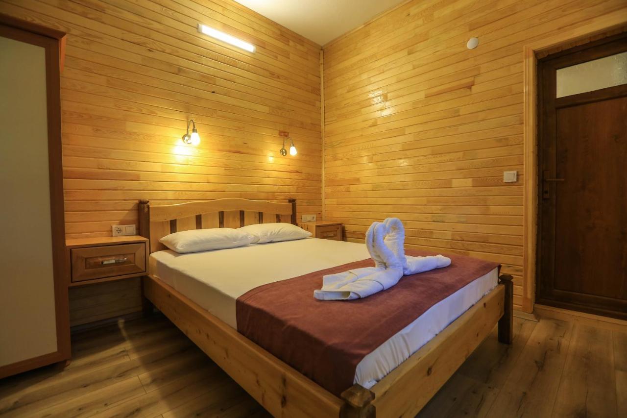 Tunays Pansiyon Bed & Breakfast Cirali Exterior photo